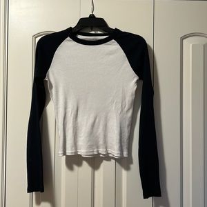 Brandy Melville Bella Ribbed-T